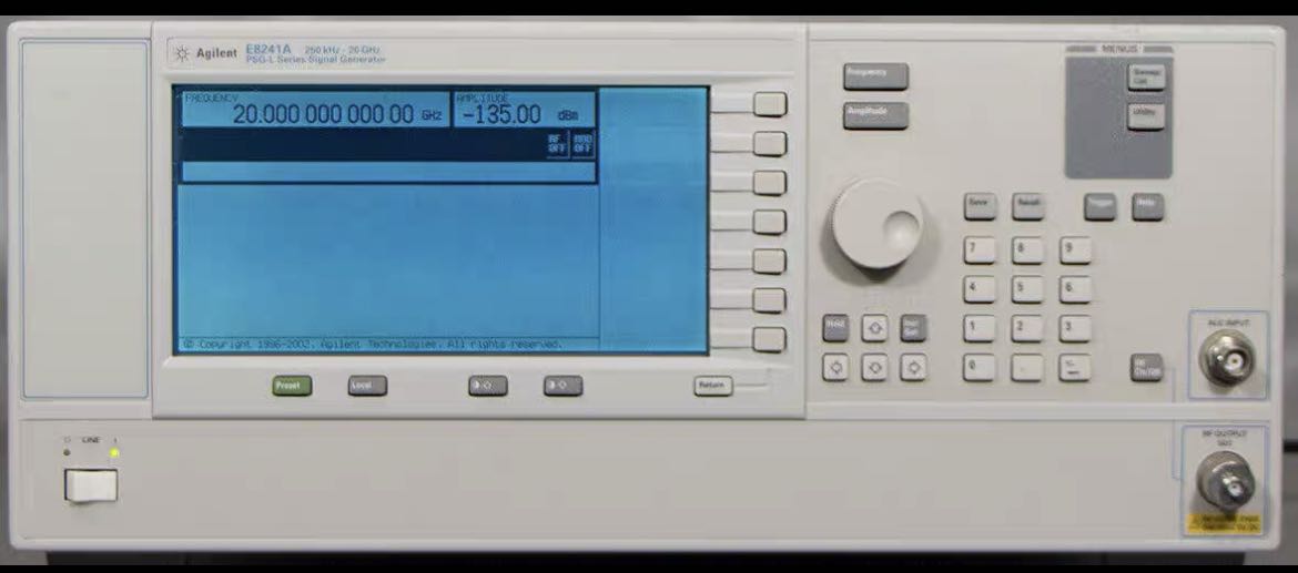 6260ec57bfb98.jpg E8241A信號(hào)源.jpg