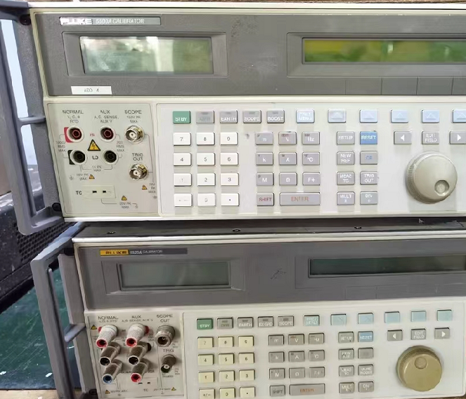 63646b5da1e03.png 校準(zhǔn)儀FLUKE5500A 5520A.png