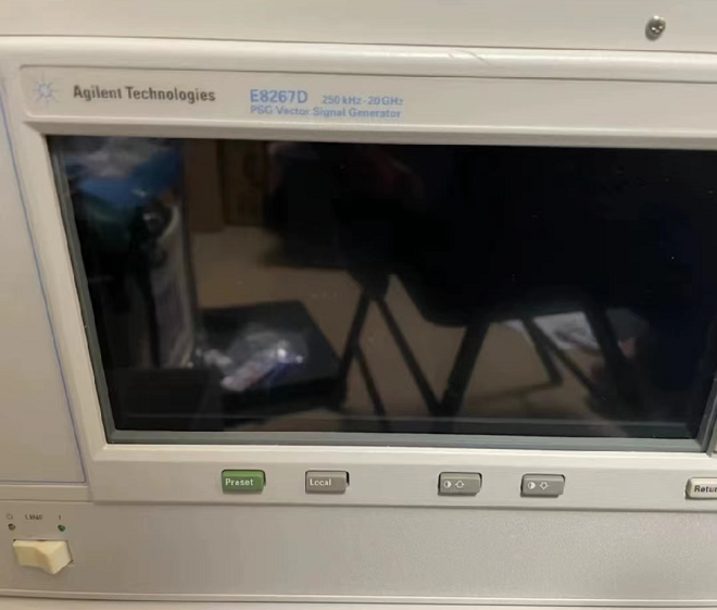 64f91bbbc470e.png 信號源E8267D 1.png